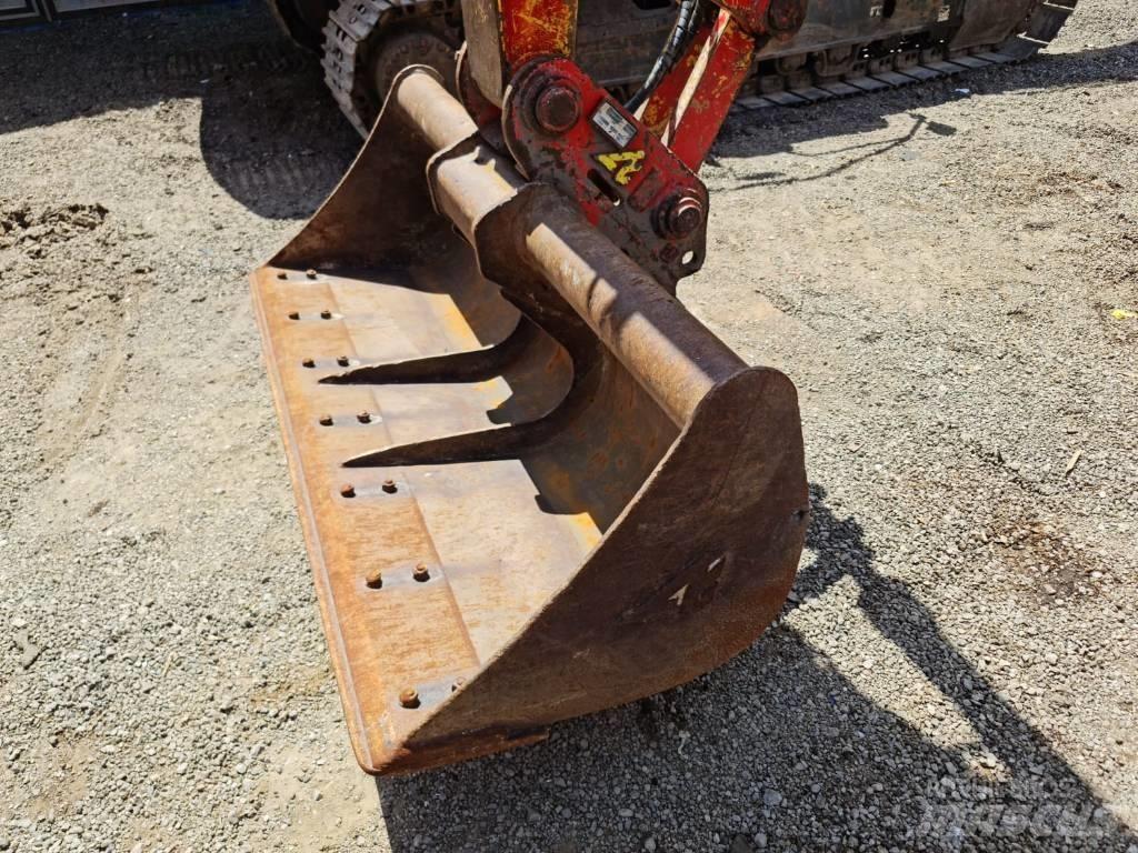 Komatsu PC 138-8 Vikšriniai ekskavatoriai