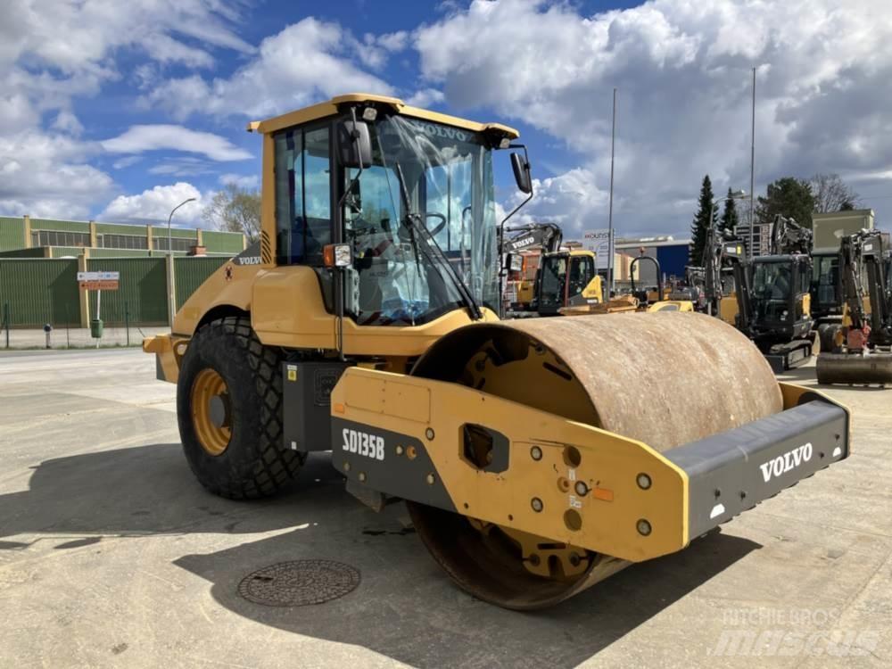 Volvo SD135B Gruntiniai volai