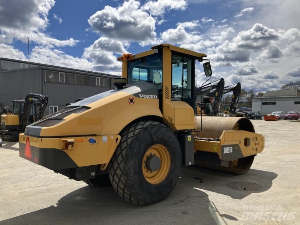 Volvo SD135B Gruntiniai volai
