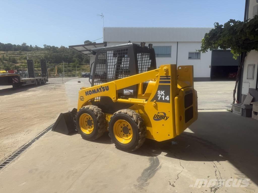 Komatsu SK 714 Krautuvai su šoniniu pasukimu