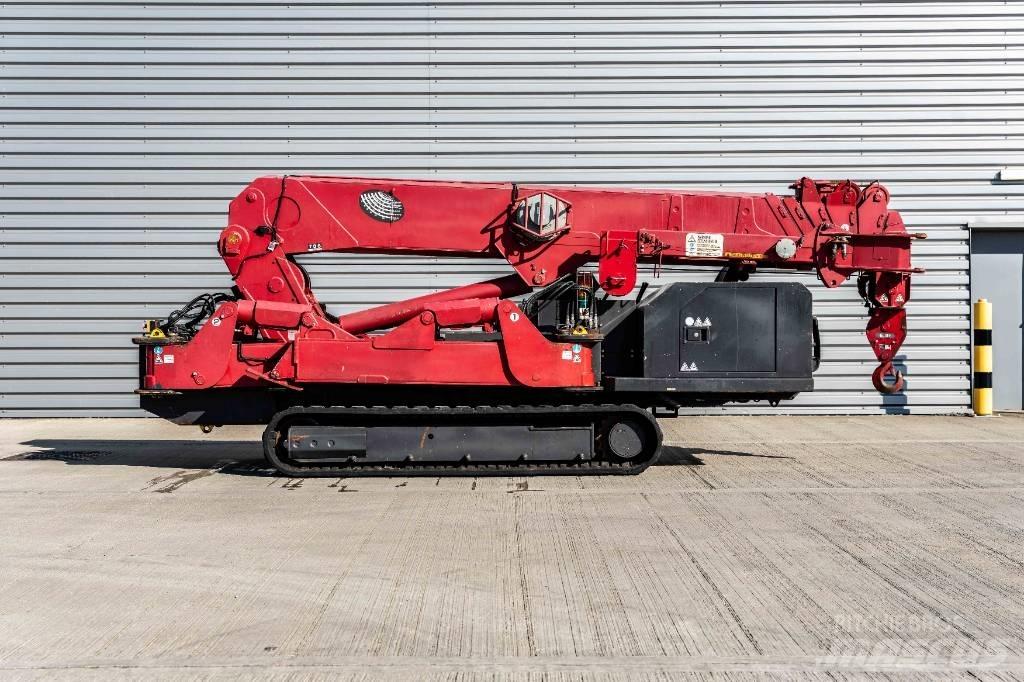 Unic URW-706 Mini kranai
