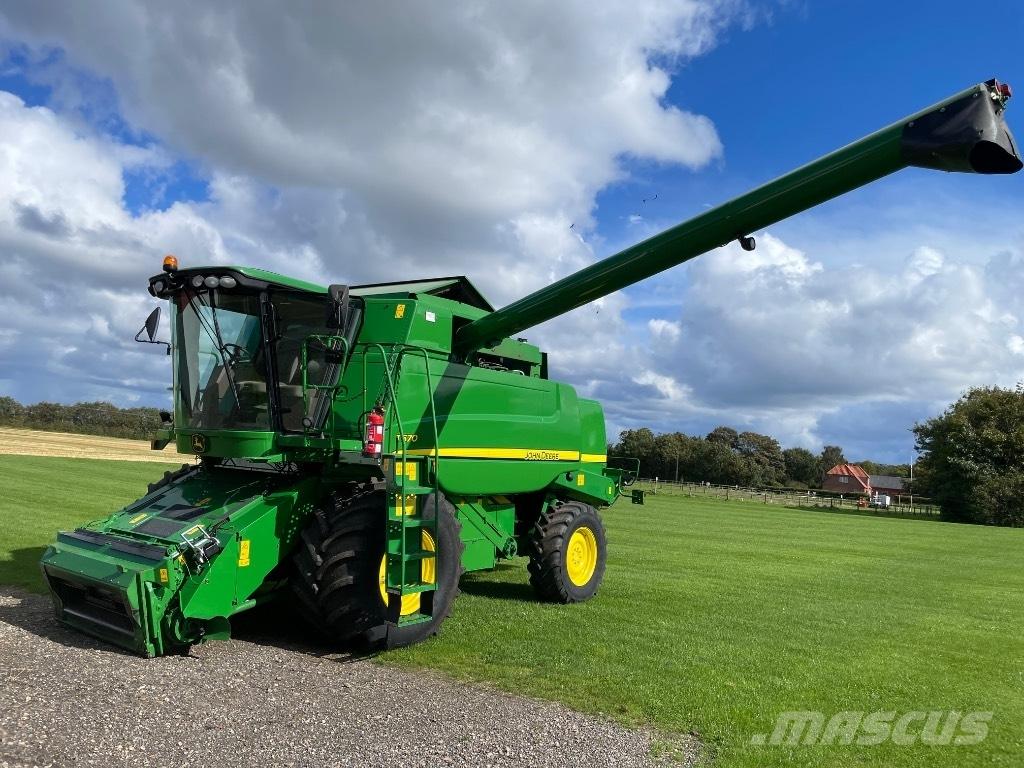 John Deere T 670 i Derliaus nuėmimo kombainai