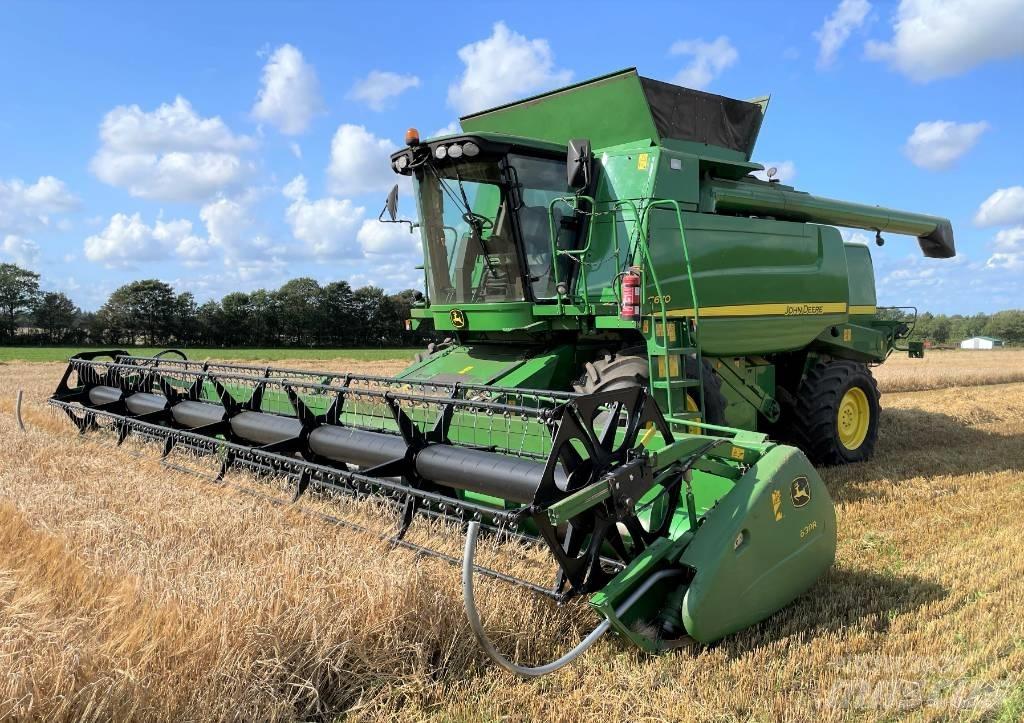John Deere T670 Derliaus nuėmimo kombainai