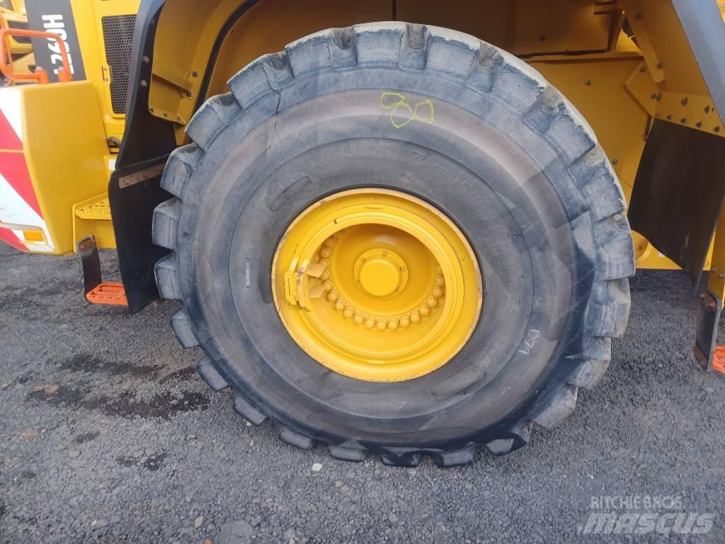 Volvo L 260 H Naudoti ratiniai krautuvai