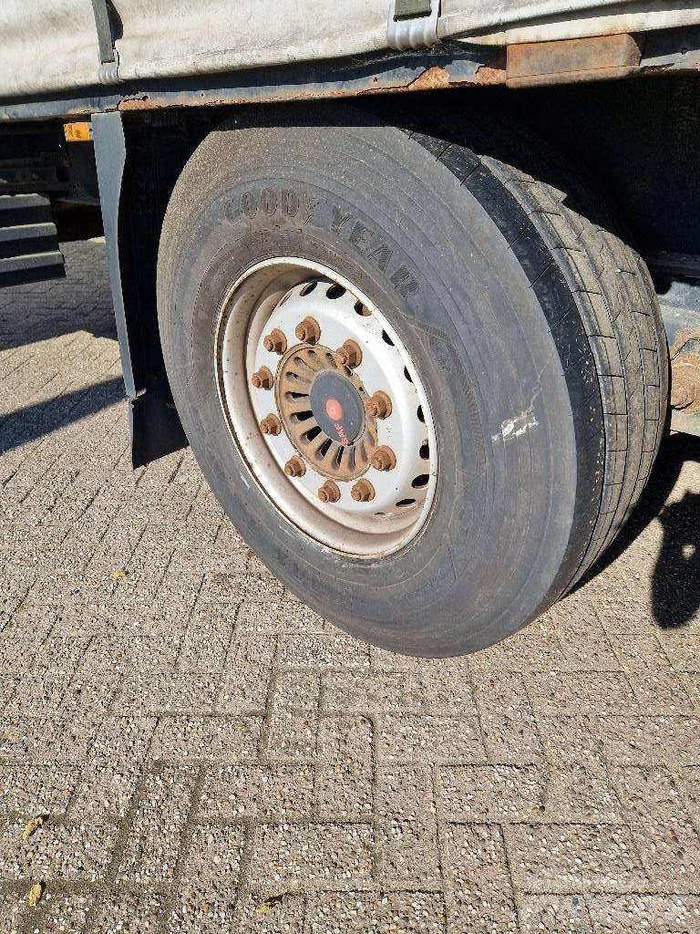Krone sd Tentinės puspriekabės