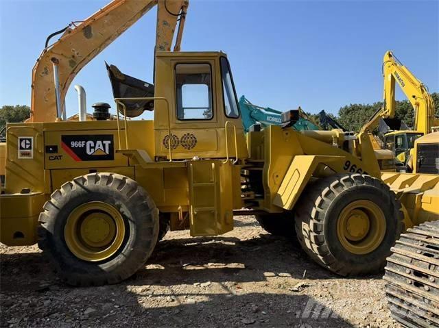 CAT 966 F Naudoti ratiniai krautuvai