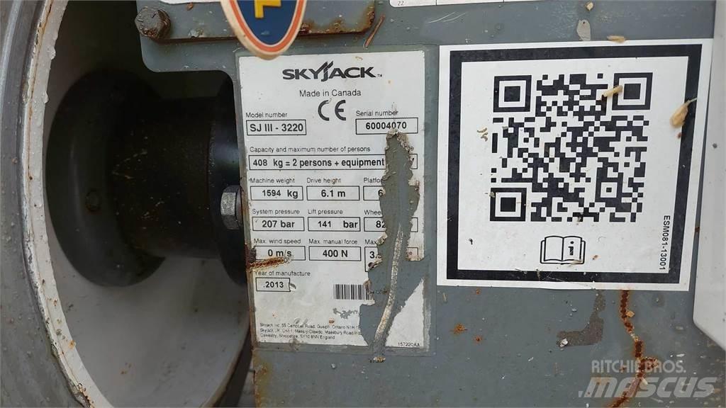 SkyJack SJIII3220 Žirkliniai keltuvai