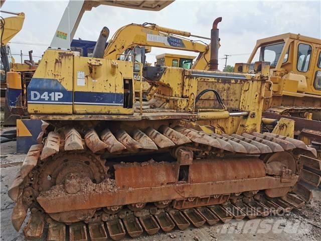 Komatsu D41P Vikšriniai buldozeriai