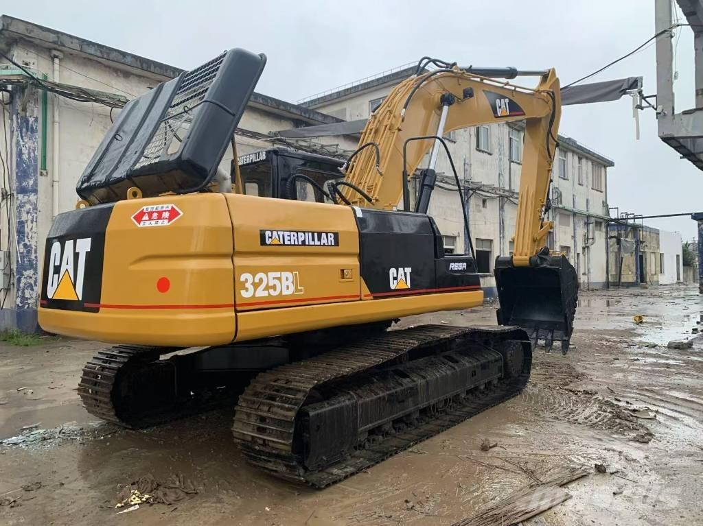 CAT 325 B L Vikšriniai ekskavatoriai
