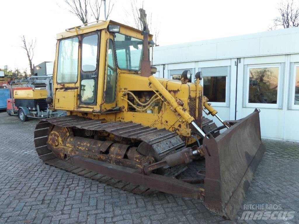 CAT D 4 E Vikšriniai buldozeriai