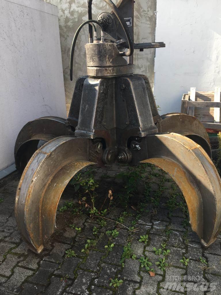 Atlas E651 Statyba - Kita
