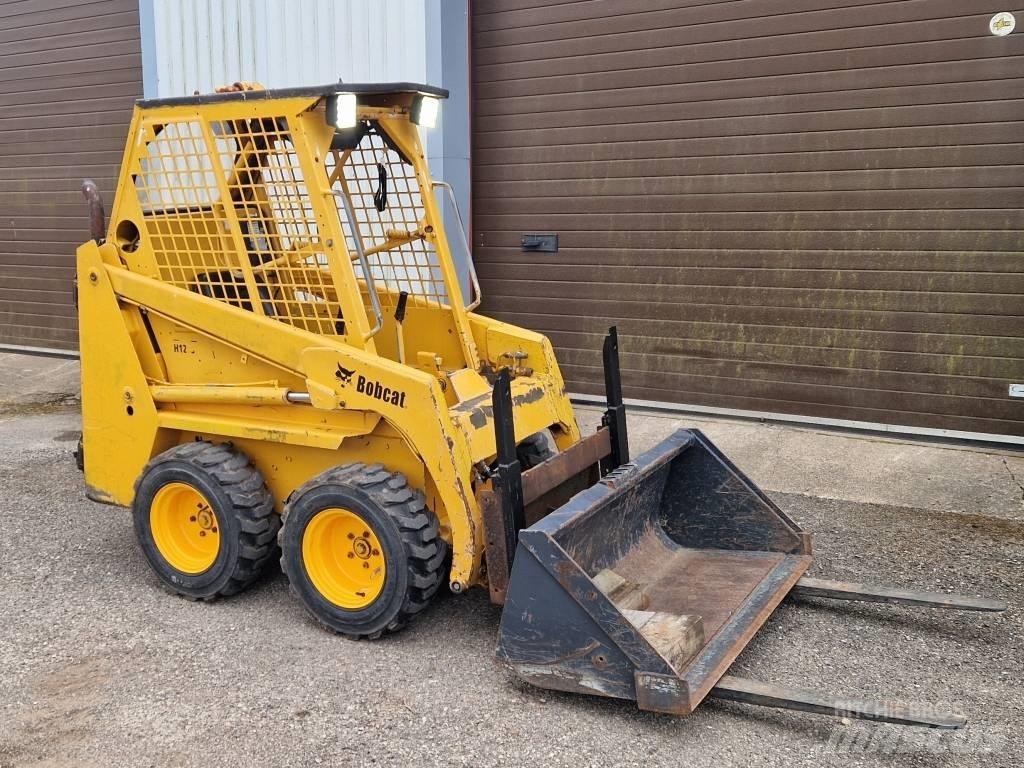 Bobcat 453 Krautuvai su šoniniu pasukimu