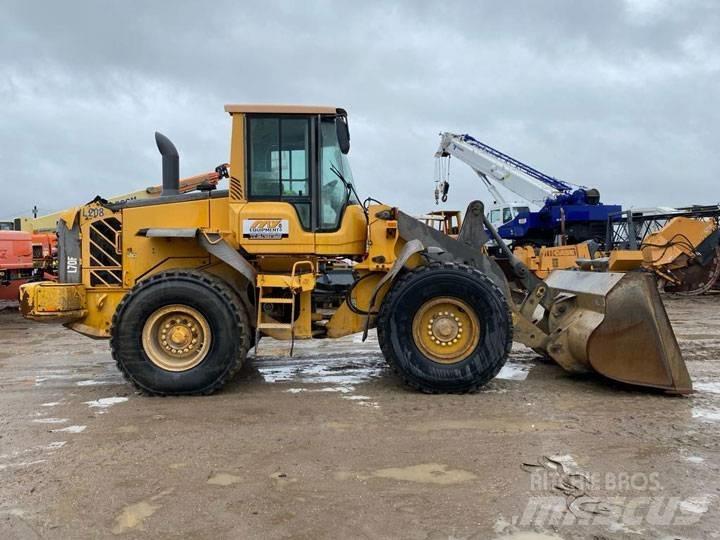 Volvo L70F Naudoti ratiniai krautuvai