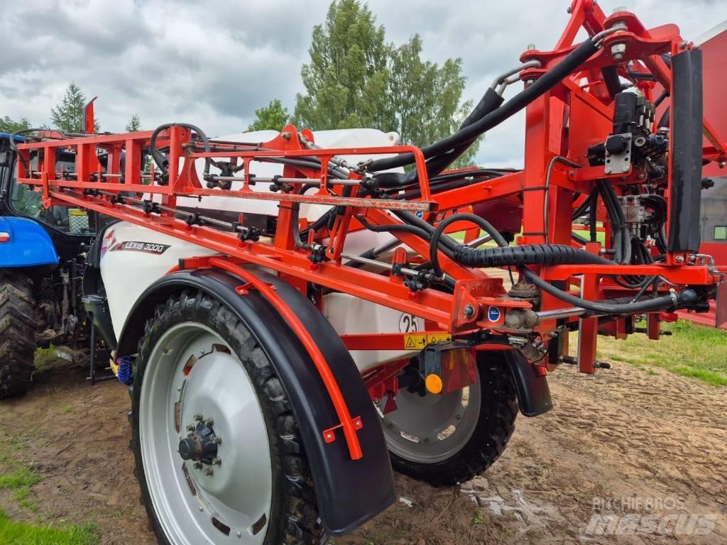 Kuhn Lexis 3000 Prikabinami purkštuvai