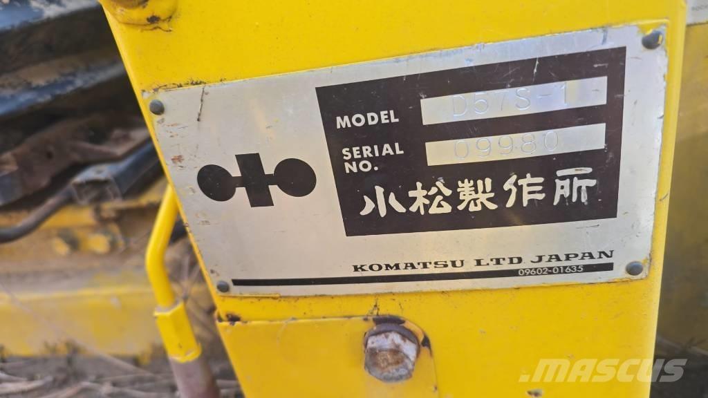 Komatsu D 57 S-1 Vikšriniai krautuvai