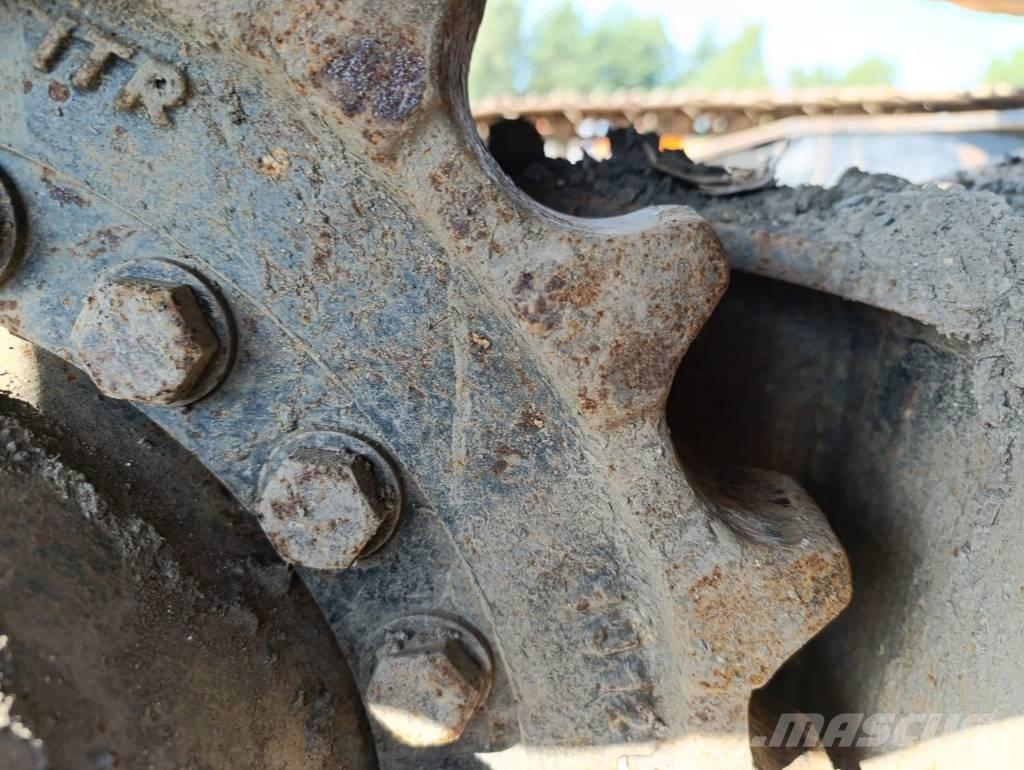JCB JS 220 LC Vikšriniai ekskavatoriai
