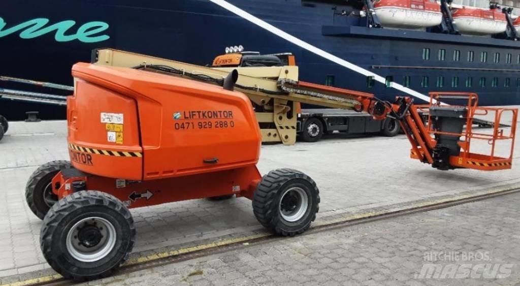 JLG 520 AJ Alkūniniai keltuvai