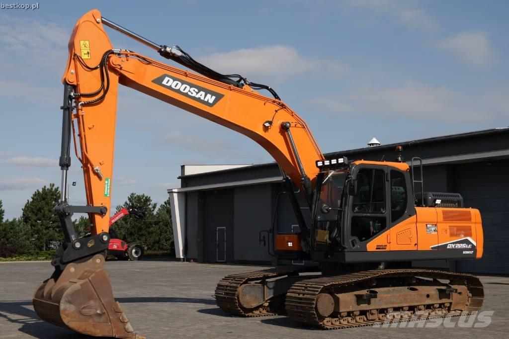 Doosan DX 225 LC-7 Vikšriniai ekskavatoriai