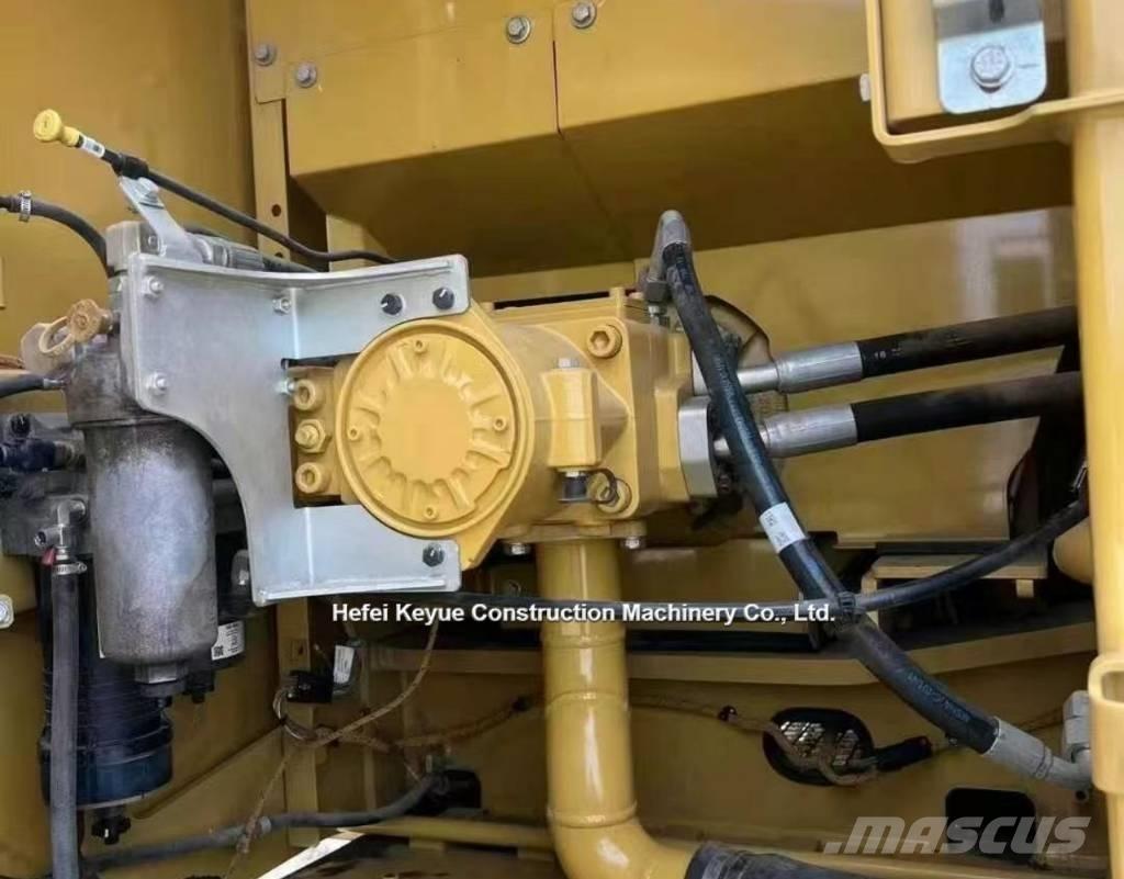 CAT 330gc Vikšriniai ekskavatoriai