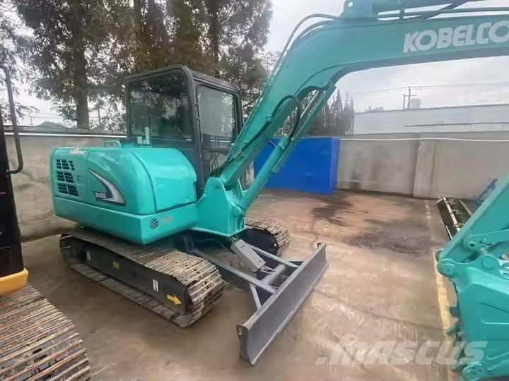 Kobelco SK 60 Vikšriniai ekskavatoriai