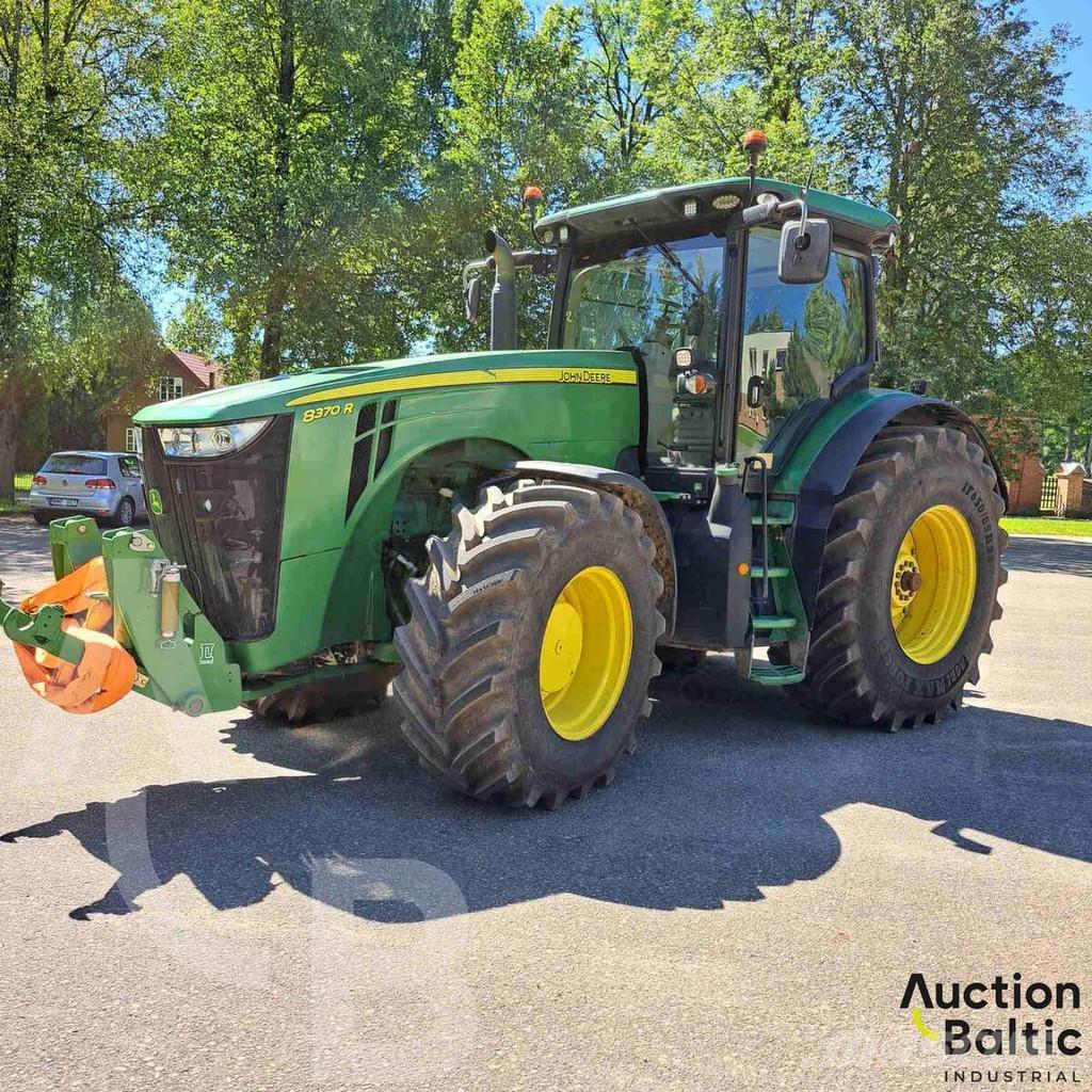 John Deere 8370 R Traktoriai