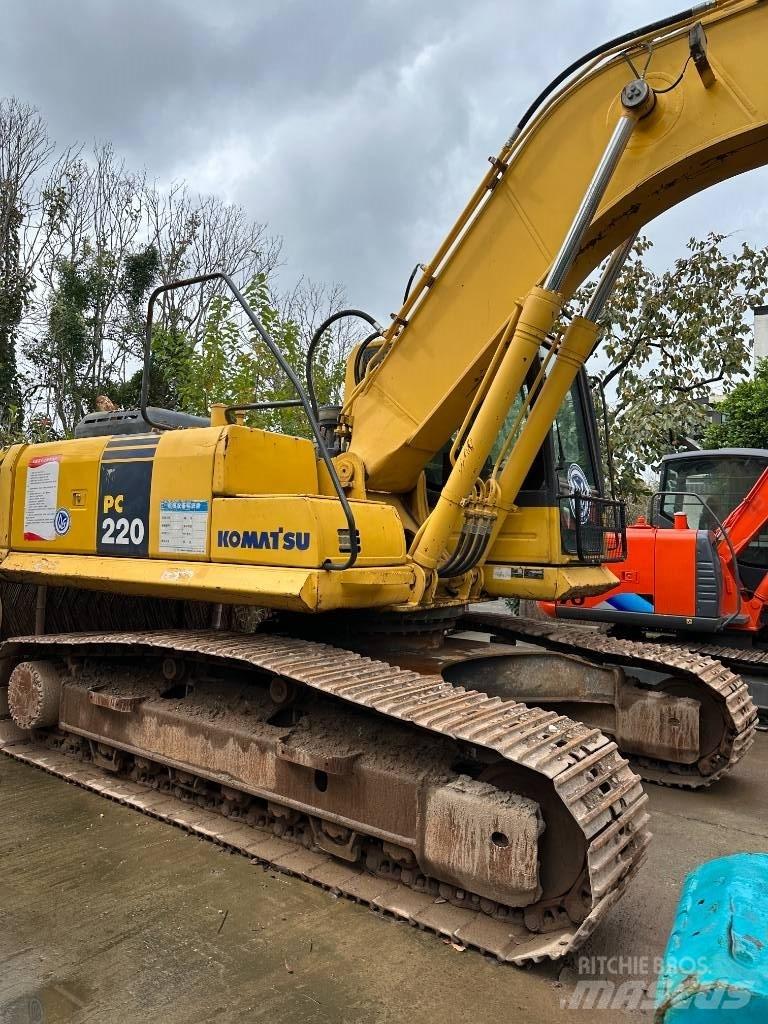 Komatsu PC 220-8 Vikšriniai ekskavatoriai