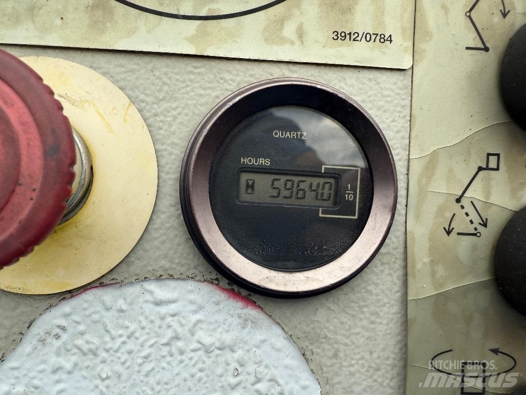 Teupen Leo 23 GT Keltuvai, gervės ir medžiagų liftai
