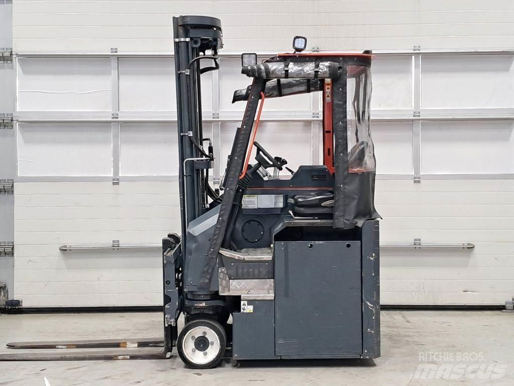 Combilift CBE2500 Krautuvai su pakrovimu iš šonų