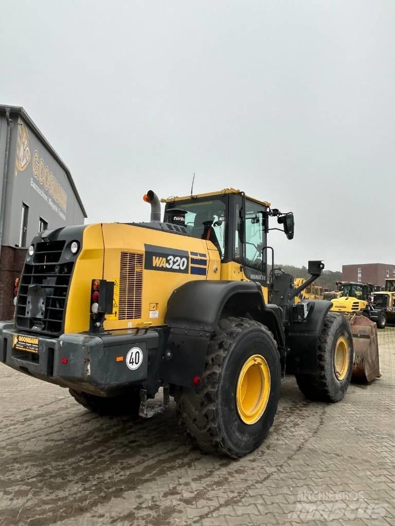 Komatsu WA 320 Naudoti ratiniai krautuvai
