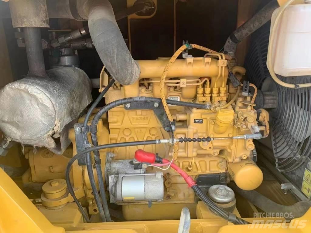 CAT CAT305.5E Vikšriniai ekskavatoriai