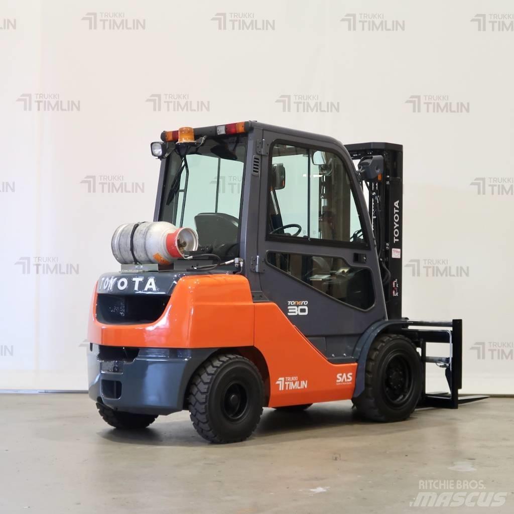 Toyota 02-8FGF30 LPG (dujiniai) krautuvai