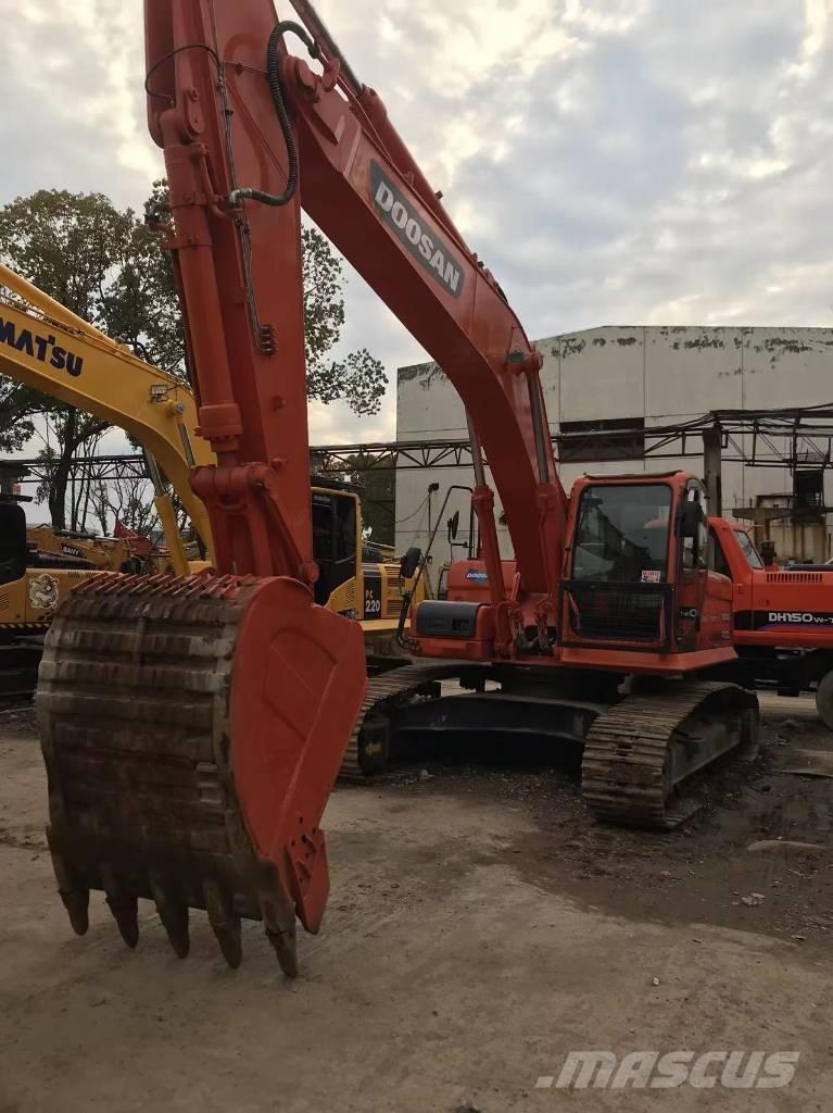 Doosan DX 300 Vikšriniai ekskavatoriai