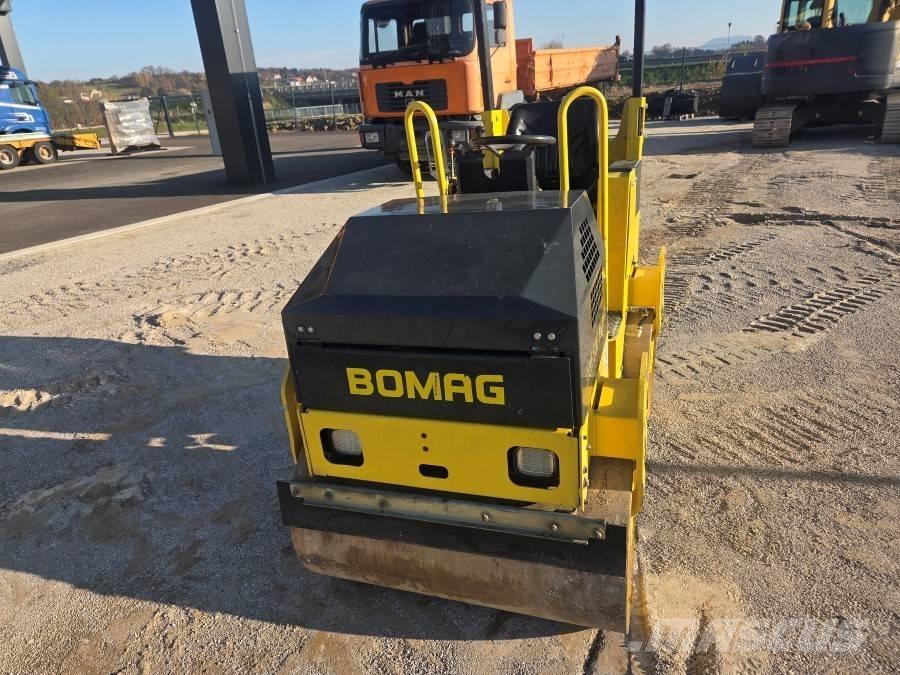 Bomag BW 100 AD-2 Porinių būgnų volai