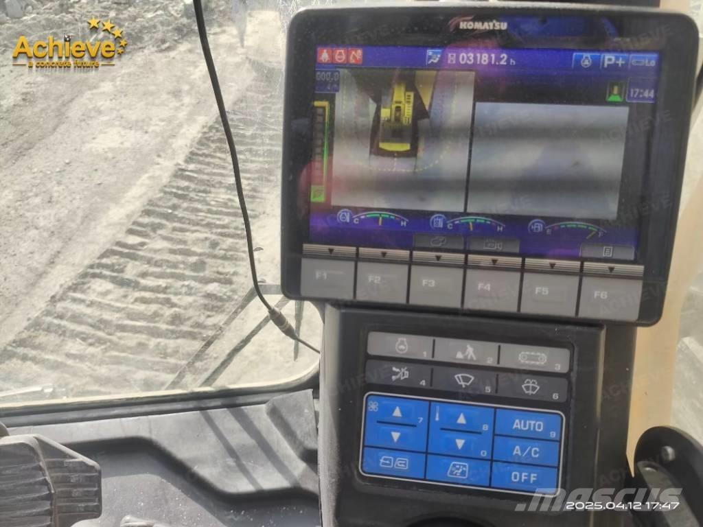 Komatsu PC 1250-11 Vikšriniai ekskavatoriai