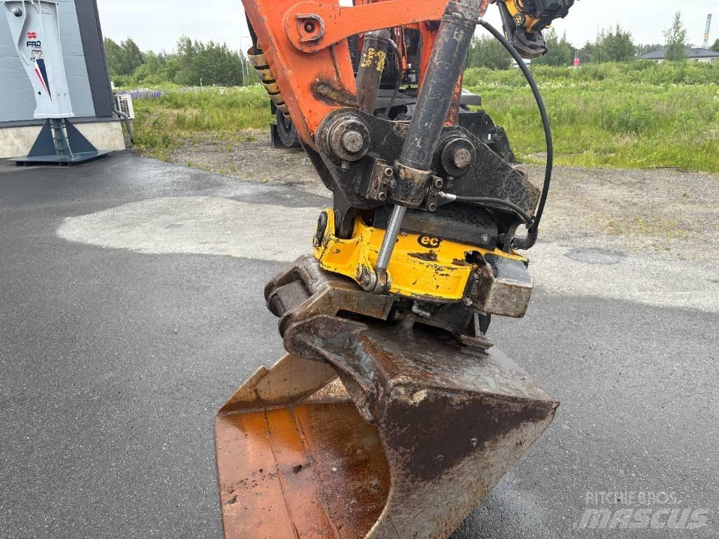 Hitachi ZX135US-3 Vikšriniai ekskavatoriai