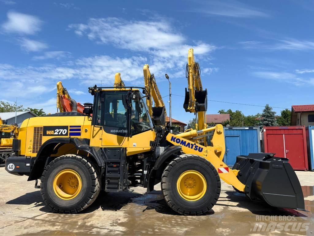 Komatsu WA270-8E0 Naudoti ratiniai krautuvai