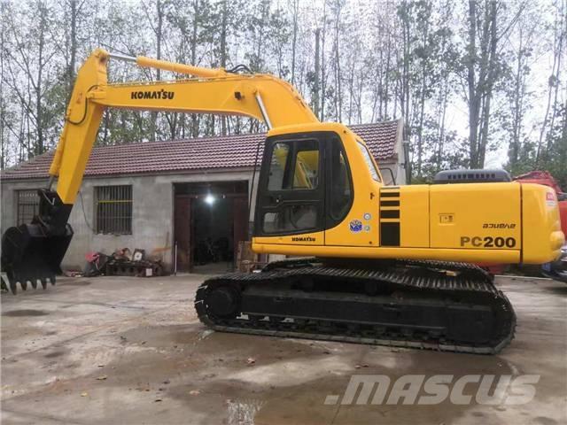 Komatsu pc200-6 Vikšriniai ekskavatoriai