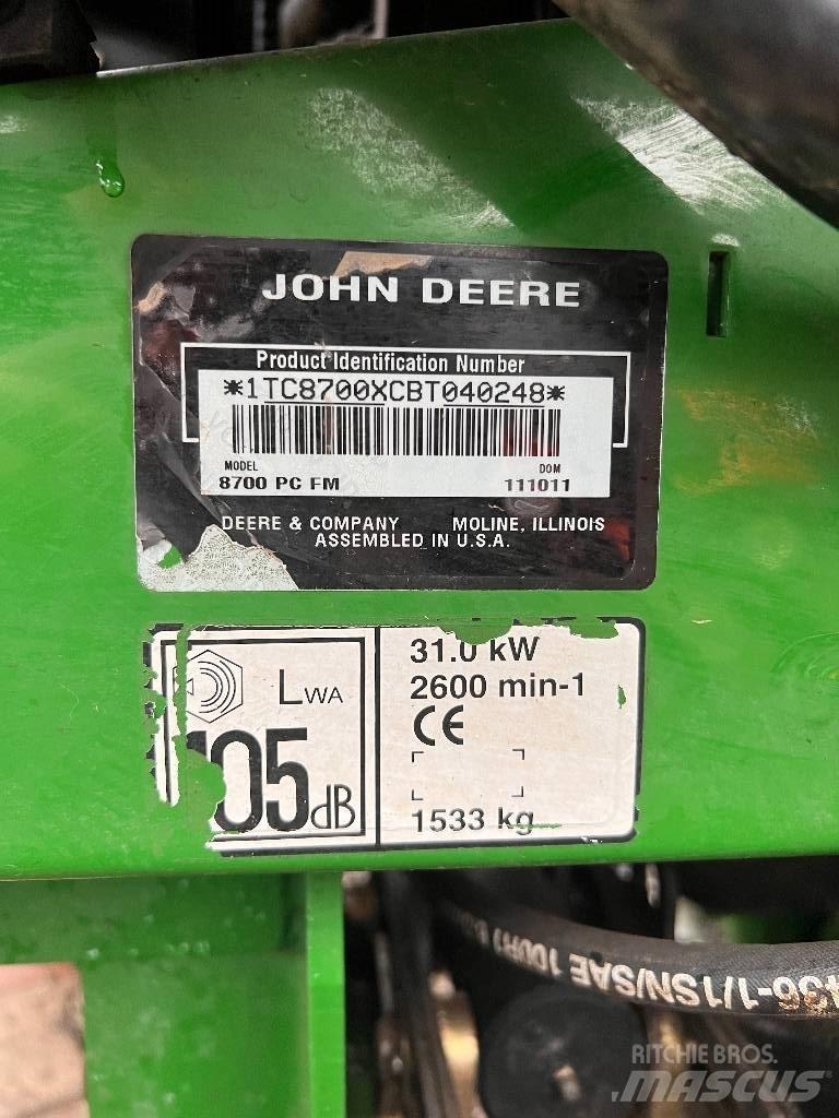 John Deere 8700 Savaeigės žoliapjovės