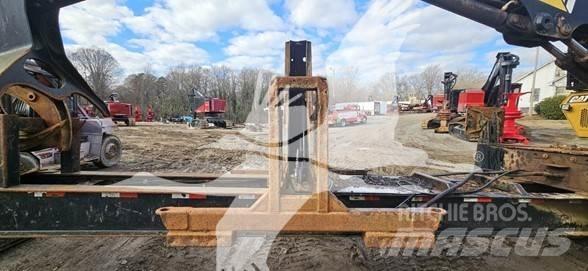 CAT 559C Strėliniai krautuvai