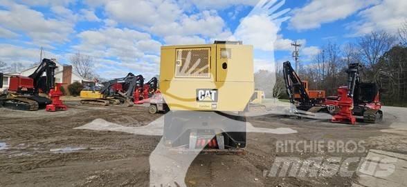 CAT 559C Strėliniai krautuvai