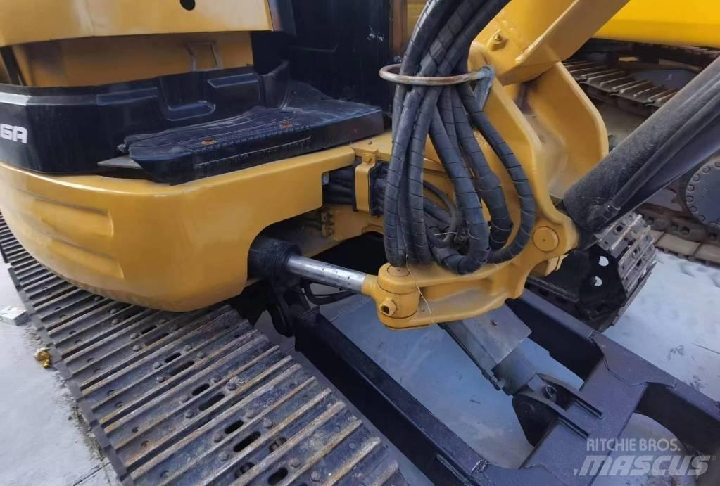 CAT 304 C Mini ekskavatoriai < 7 t