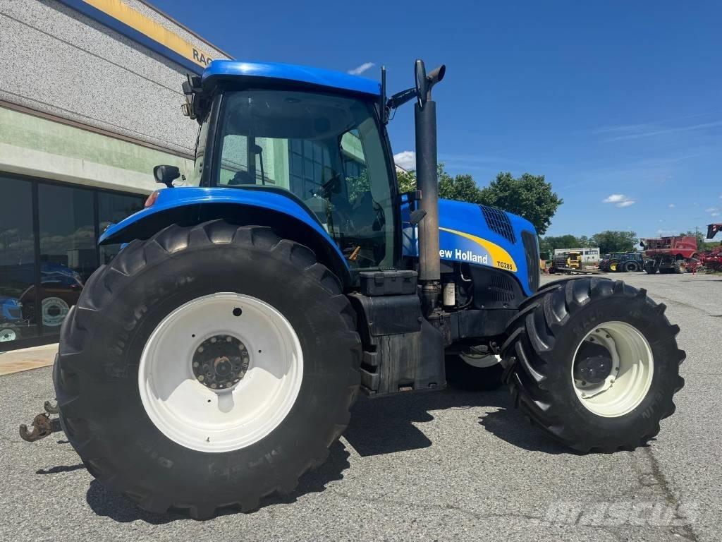 New Holland TG 285 Traktoriai