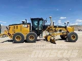 CAT 16 Greideriai