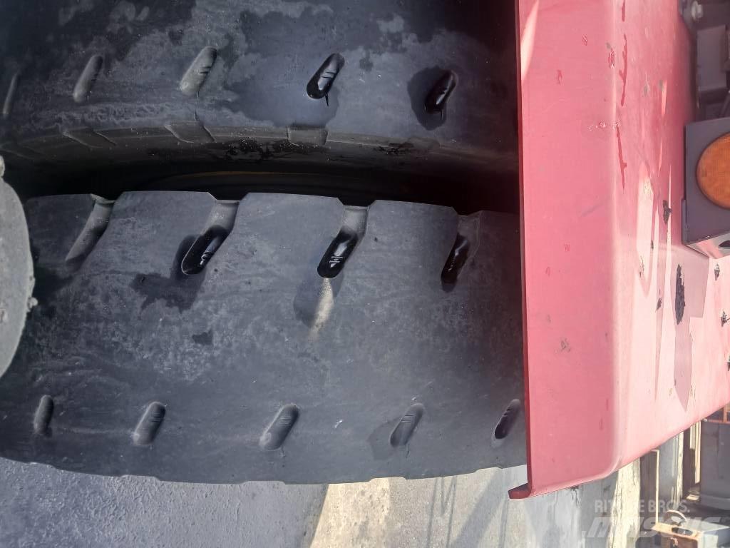 Kalmar DCG100-45ED7 Naudoti konteinerių krautuvai