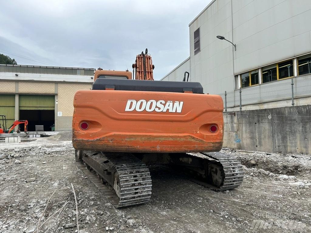 Doosan DX 255 LC Vikšriniai ekskavatoriai