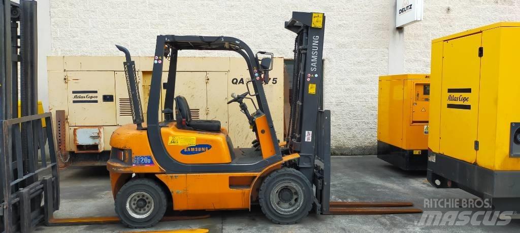 Samsung SF 20 D Dyzeliniai krautuvai