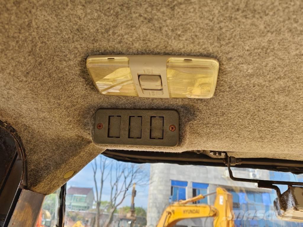 Komatsu WA 500-3 Naudoti ratiniai krautuvai