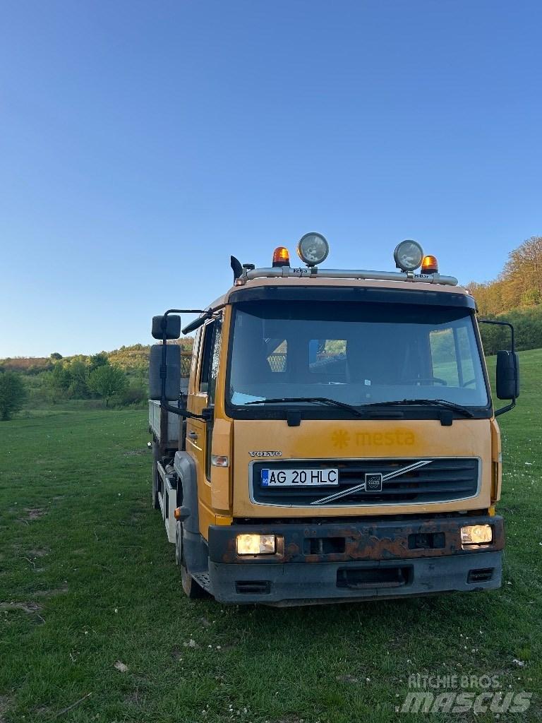 Volvo FL 6 Automobiliniai kranai