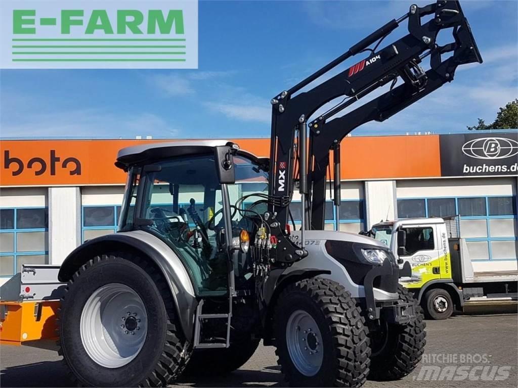 Kubota m4073 cab Traktoriai
