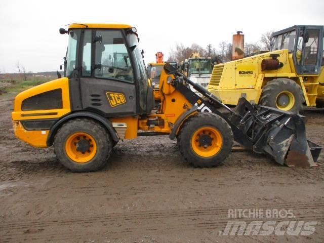 JCB 407 409 Naudoti ratiniai krautuvai